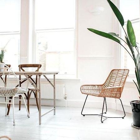 3 Bedroom House In Kew Gardens ริชมอนด์ ภายนอก รูปภาพ
