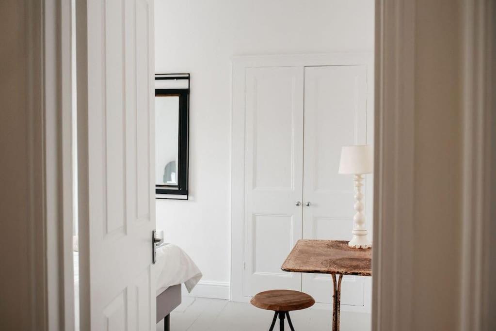 3 Bedroom House In Kew Gardens ริชมอนด์ ภายนอก รูปภาพ